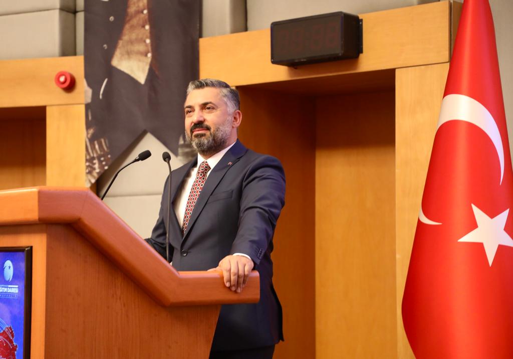 Şahin, Kaymakam Adaylarına “Medya ve İletişim” Konulu Konferans Verdi