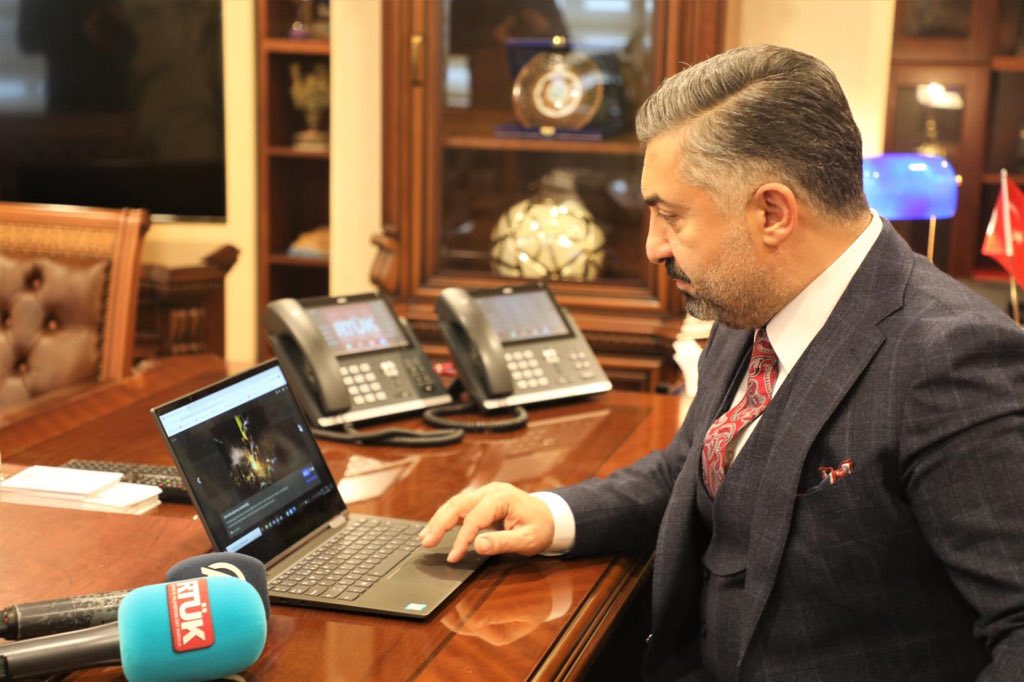 RTÜK Başkanı ŞAHİN, Anadolu Ajansının (AA) düzenlediği "Yılın Fotoğrafları" oylamasına katıldı.